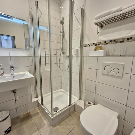 List Five - Your British Guesthouse Stuttgart Exterior photo