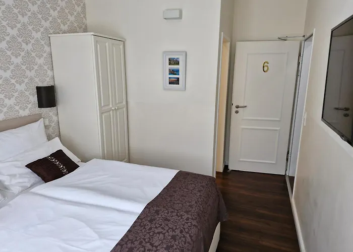 List Five - Your British Guesthouse