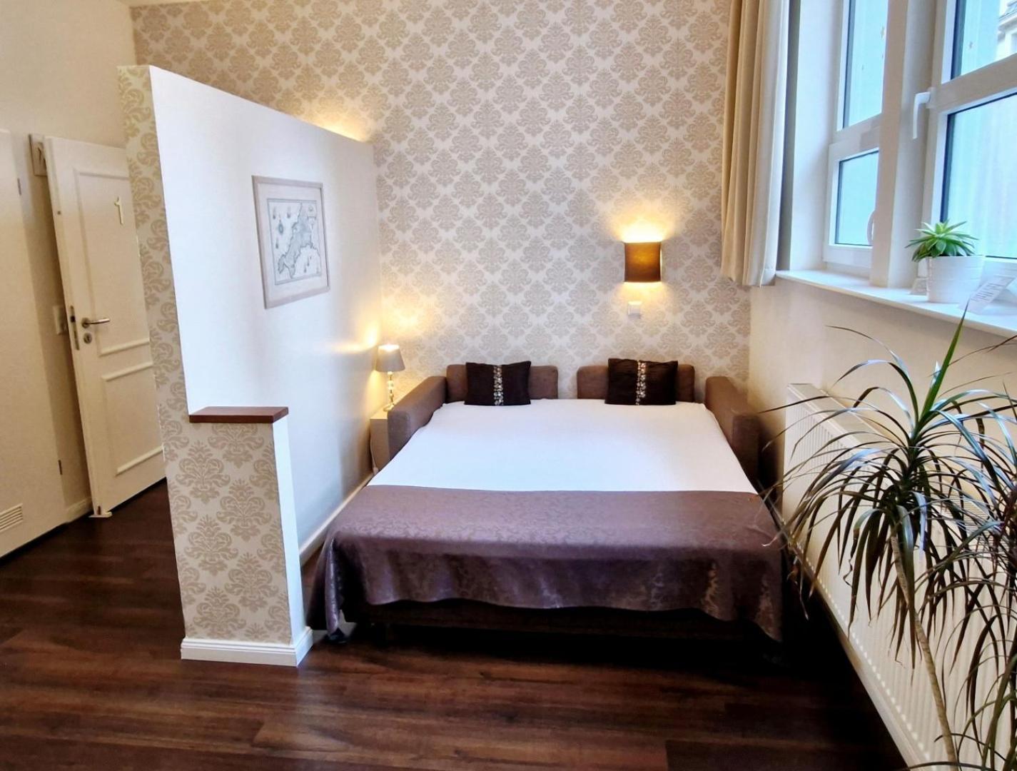 Apartment List Five - Your British Stuttgart